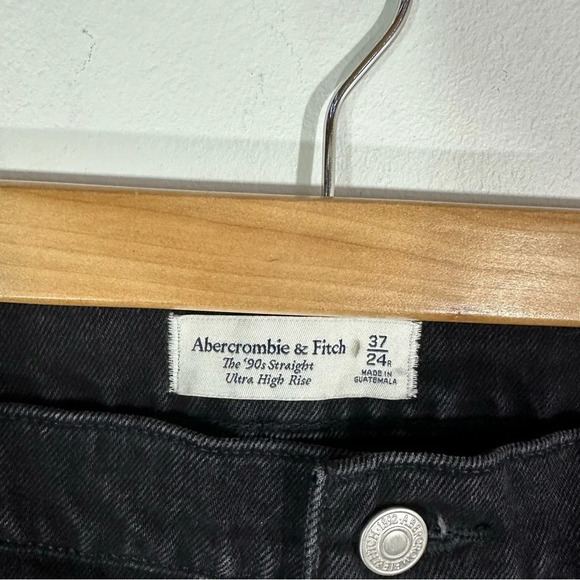 NWT Abercrombie and Fitch Black The ‘90s Straight Ultra High Rise Jeans - Picture 10 of 11